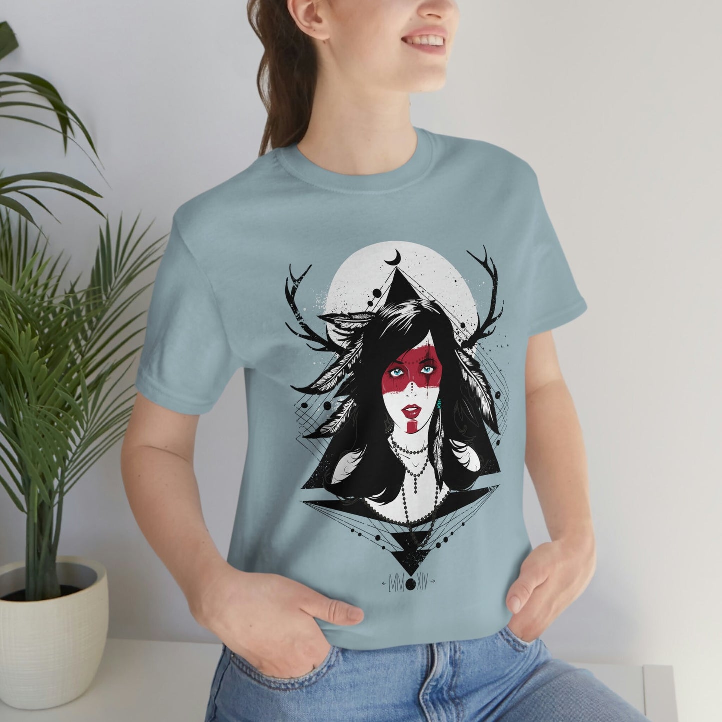 T-shirt fille indienne, T-shirt tribal, T-shirt plumes indiennes, T-shirt cadeau mystique visage fille indienne, T-shirt gothique, chemise fille tribale