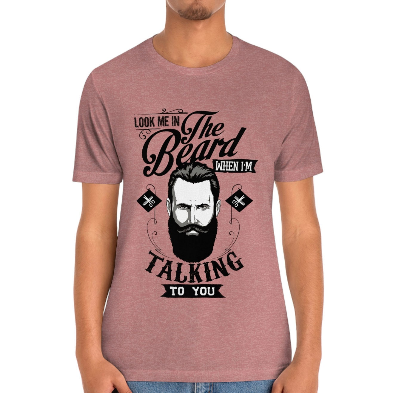 T-shirt « Regarde-moi dans la barbe », chemise à barbe pour hommes, chemise d'amour de la barbe, t-shirt pour hommes, chemises à barbe amusantes, chemise cadeau pour un amoureux de la barbe