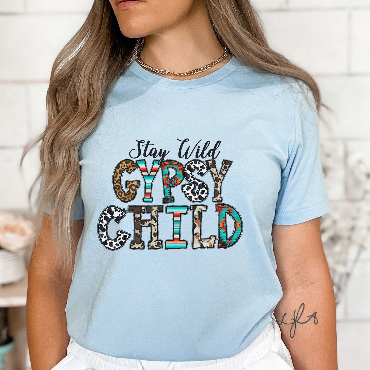 T-shirt Stay Wild Gypsy Child, chemise bohème, chemise western, chemise sudiste, chemise cowgirl, chemise cowboy, chemise country, chemise cadeau