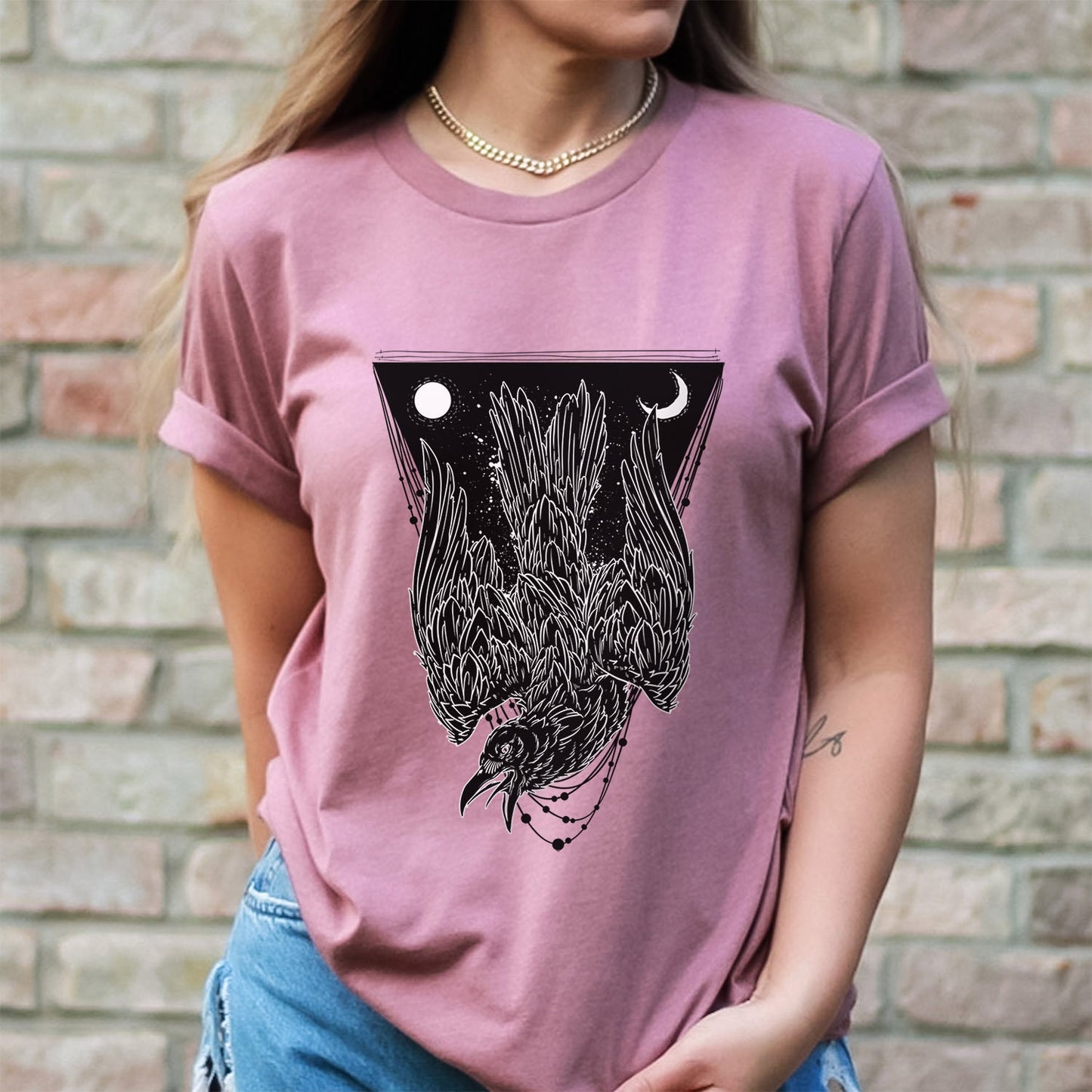 Crow T-shirts, Raven T-shirt, Horror T-Shirt, Fantasy T-Shirt, Mystical Gift T-shirt, Gift for Her, Gift for Him, Goth Bird T Shirt