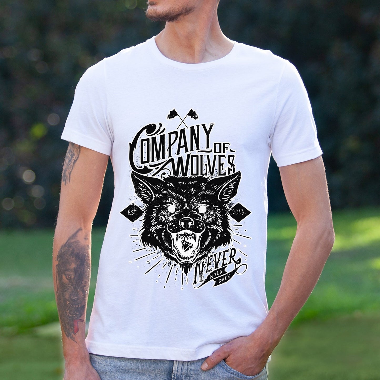 T-shirt Loup, T-shirt Compagnie des Loups, T-shirt avec imprimé loup, Loup hurlant, T-shirt imprimé animal, Cadeau amoureux des loups, T-shirt animaux sauvages