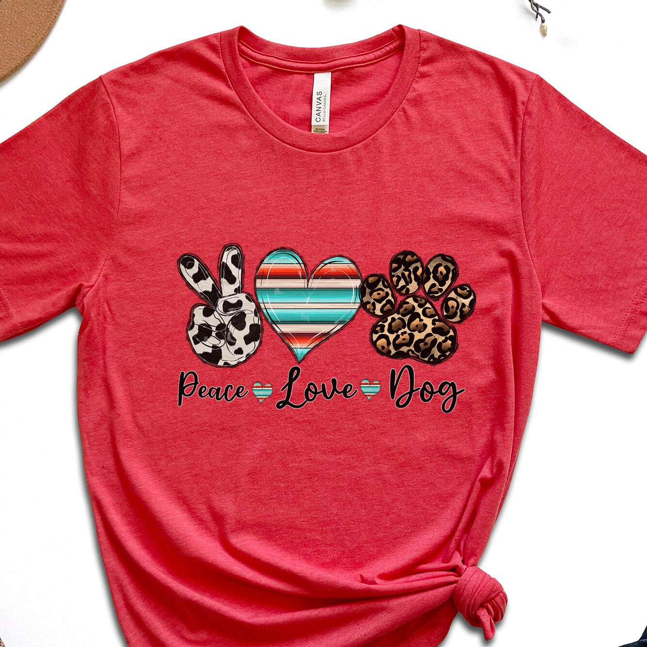 T-shirt Peace Love Dog, T-shirt amoureux des chiens, T-shirt cadeau pour elle, T-shirt amoureux des chiens, T-shirt citation chien, T-shirt propriétaire de chien, T-shirt amoureux des animaux