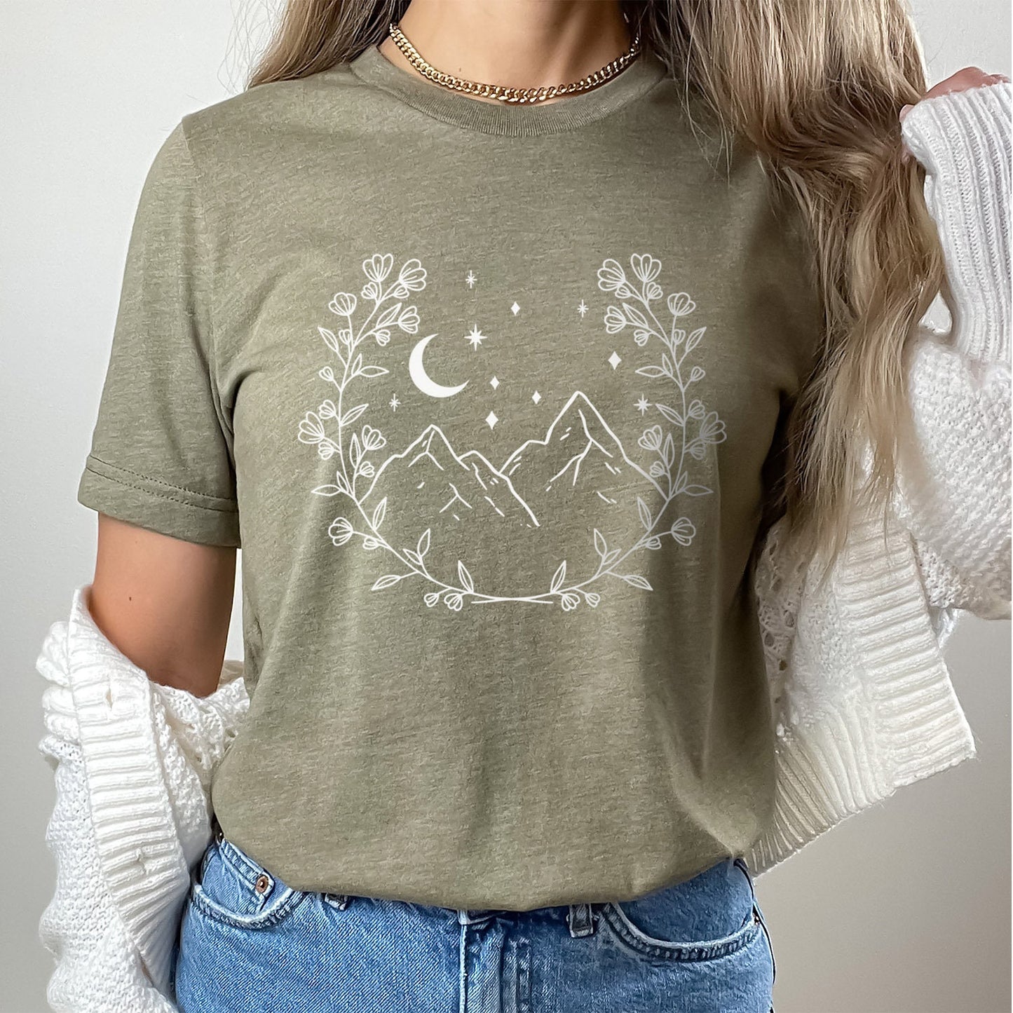 Mountain Wreath T-shirt, Flowers T-shirt, Boho T-shirt, Inspirational T-shirt, Bohemian T-shirt, Floral T-Shirt, Gift Shirt for Her