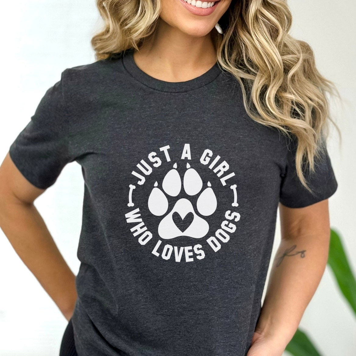 Just a Girl Who Loves Dogs T-shirt, Dog Lover Shirt, Dog Owner T Shirt, Dog Saying Shirt, Funny Dog Quote Shirt, Pet Lover Shirt