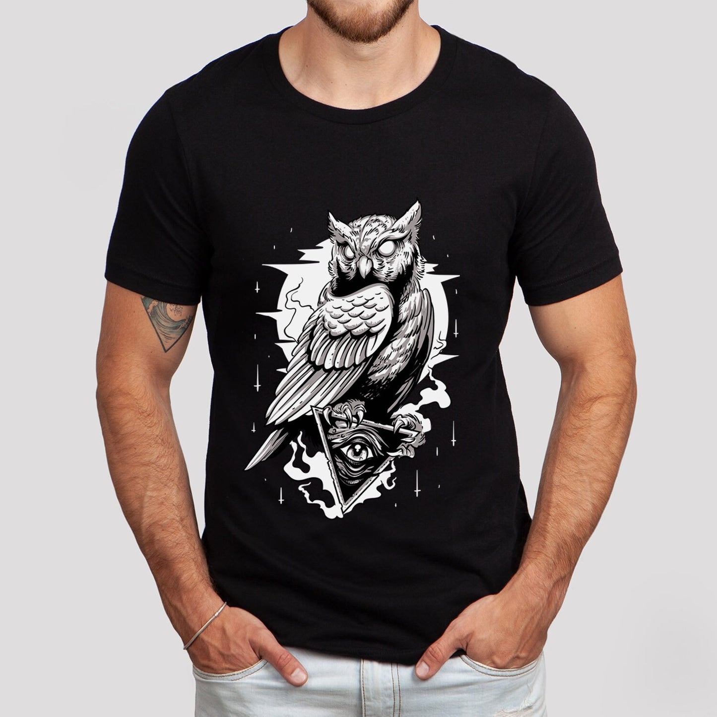 Owl T-shirt, Night T-shirt, Mystical Gift T-shirt, Scary Owl T-Shirt, Fantasy and Myth T-shirt, Owl and Moon, Animal T-Shirt