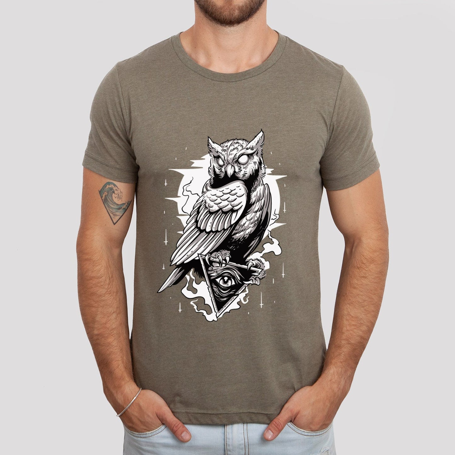 Owl T-shirt, Night T-shirt, Mystical Gift T-shirt, Scary Owl T-Shirt, Fantasy and Myth T-shirt, Owl and Moon, Animal T-Shirt