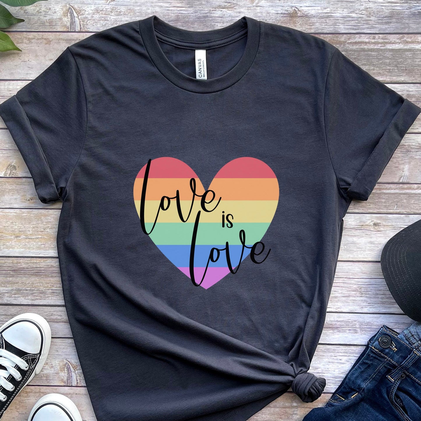 T-shirt arc-en-ciel avec cœur d'amour, t-shirt Love is Love, t-shirt de soutien LGBTQ, t-shirt Pride, t-shirts de gentillesse, t-shirt Gay Pride, t-shirt Égalité