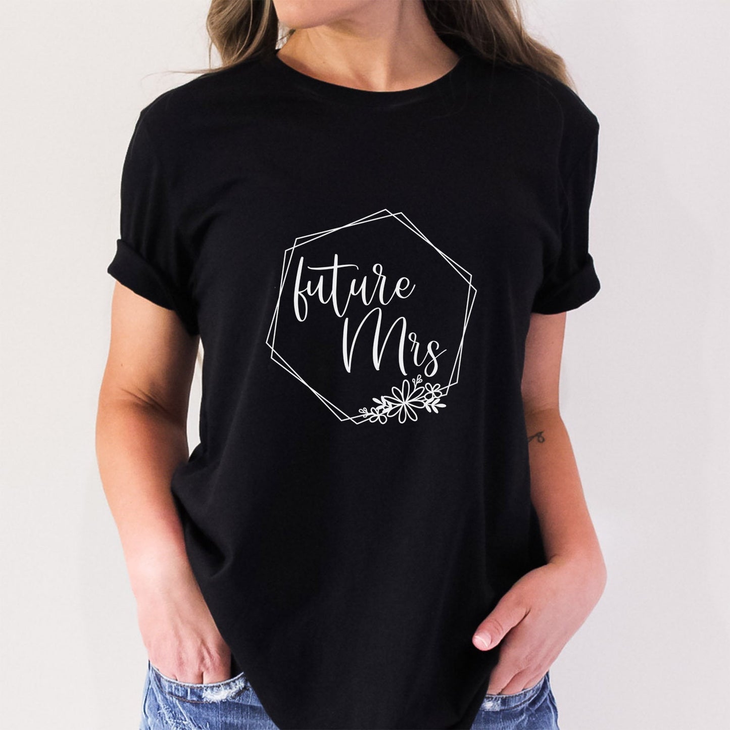 T-shirt Future Mrs, T-shirt de mariée, T-shirt de fleurs de marguerite de mariée, T-shirt de mariage, T-shirt de mariée, T-shirt de douche nuptiale, T-shirt cadeau pour la mariée