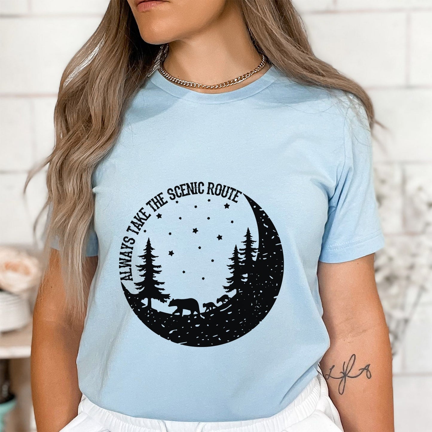 T-shirt « Prenez toujours la route panoramique », t-shirt de voyageur, t-shirt avec lune, t-shirt d'amoureux de la nature, t-shirt de plein air, t-shirts de camping