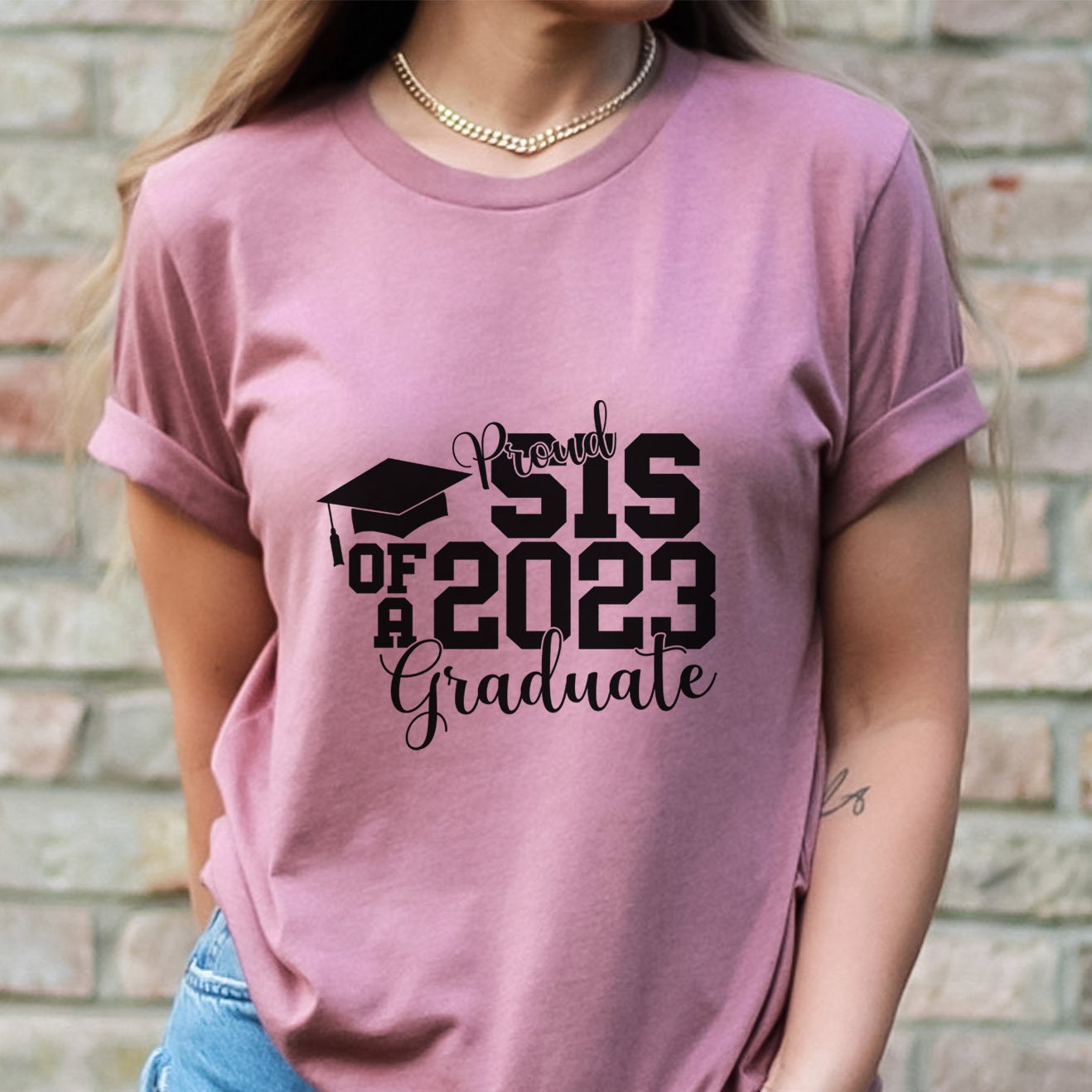 T-shirt de fin d'études 2023, chemises de remise de diplôme familiales assorties, chemise de famille fière d'un diplômé, chemise senior 2023, chemise de remise de diplôme cadeau