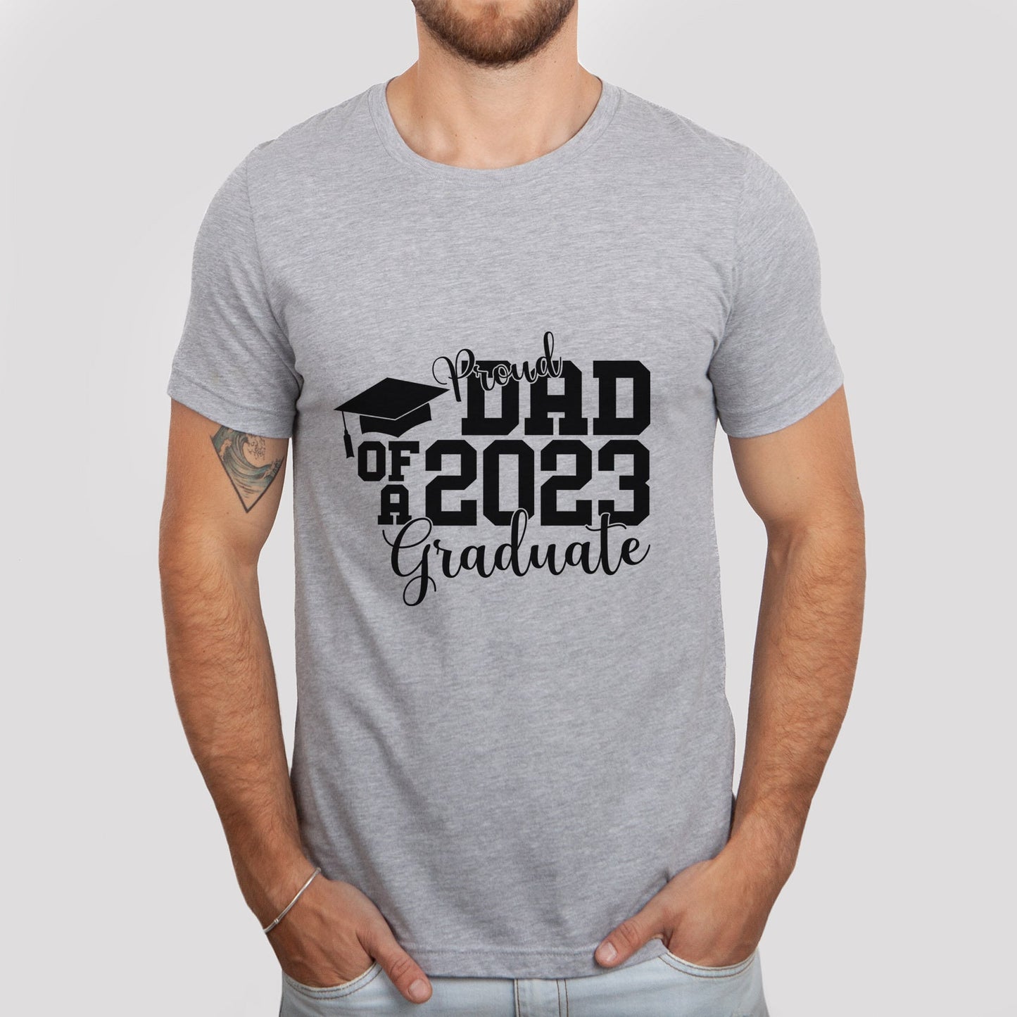 T-shirt de fin d'études 2023, chemises de remise de diplôme familiales assorties, chemise de famille fière d'un diplômé, chemise senior 2023, chemise de remise de diplôme cadeau