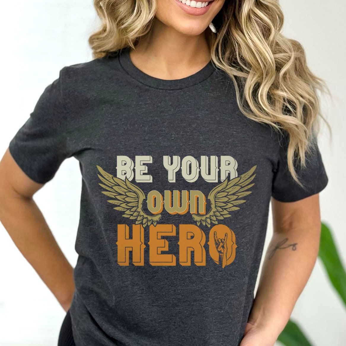 T-shirt Soyez votre propre héros, T-shirt inspirant, T-shirt avec citation sur le style de vie, T-shirt de motivation, T-shirt avec citation inspirante, T-shirt cadeau