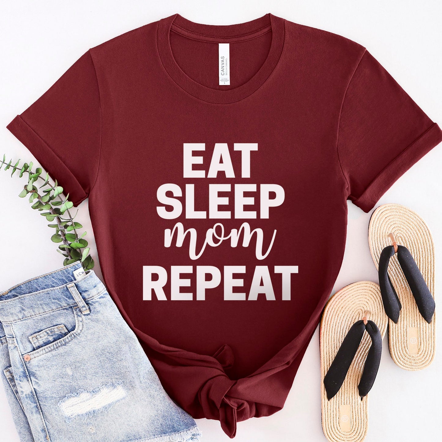 T-shirt pour maman, t-shirt Eat Sleep Repeat, t-shirt drôle pour maman, t-shirt cadeau pour les mamans, t-shirt humoristique pour les mères, t-shirt typographique pour parents