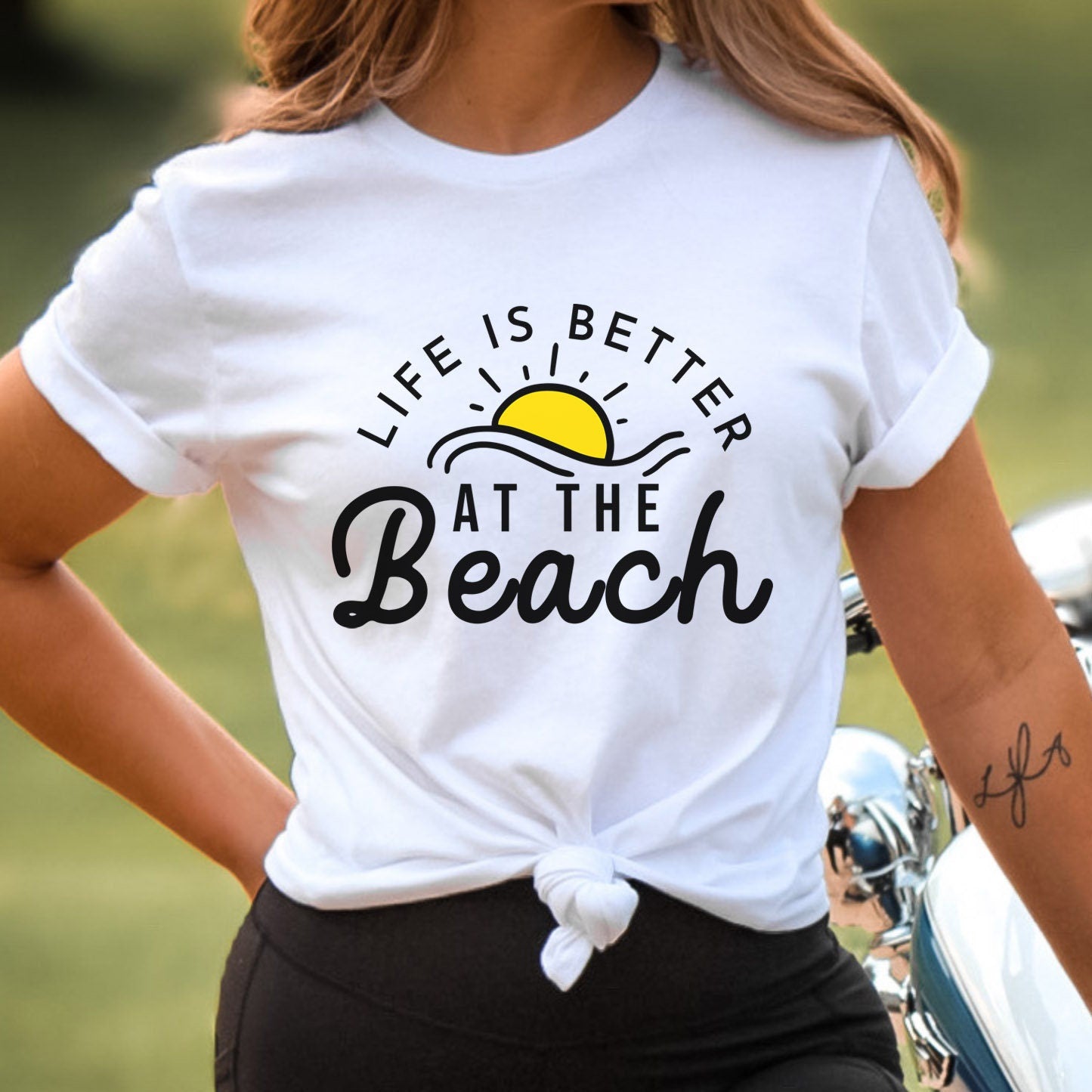 T-shirt d'été, la vie est meilleure à la plage, t-shirt de plage, t-shirt d'été, t-shirt d'été cool, t-shirt de vacances, t-shirt pour femme