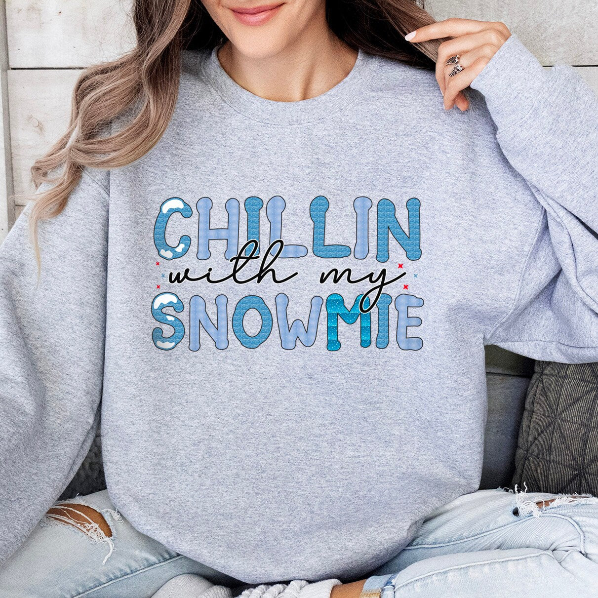 Sweat-shirt de neige Chillin with My Snowmies, cadeau de Noël, sweat-shirt unisexe pour les vacances d'hiver, cadeau pour elle, cadeau pour lui