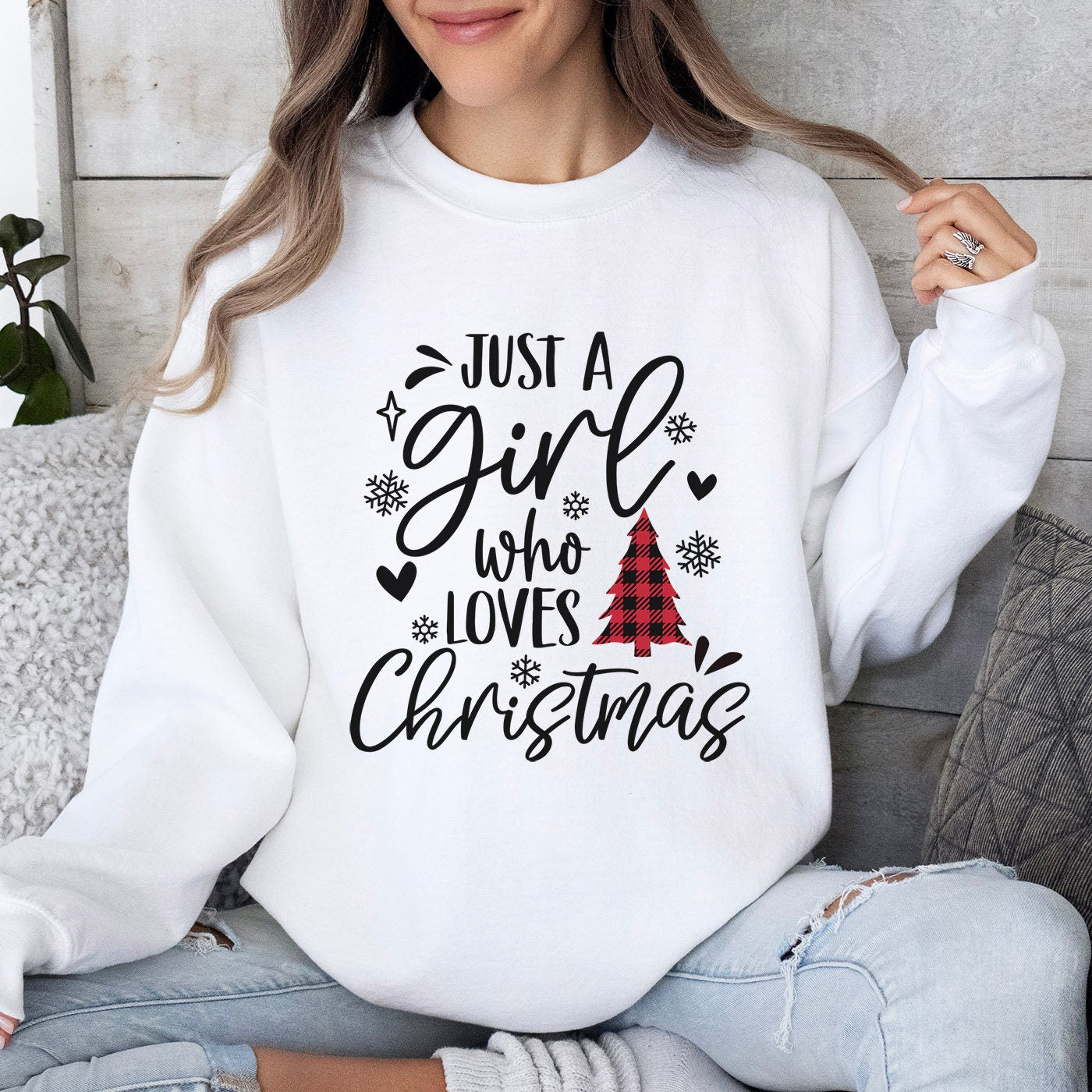 Christmas Gift Sweatshirt, Holidays Gift Sweatshirt, Just a Girl who loves Christmas Sweatshirt, Unisex Heavy Blend Sweatshirt, Gift for Her