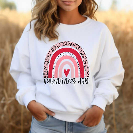 Sweat-shirt arc-en-ciel pour la Saint-Valentin, t-shirt cadeau de Saint-Valentin avec cœur, t-shirt arc-en-ciel pour la Saint-Valentin pour femme, t-shirt cœur pour la Saint-Valentin