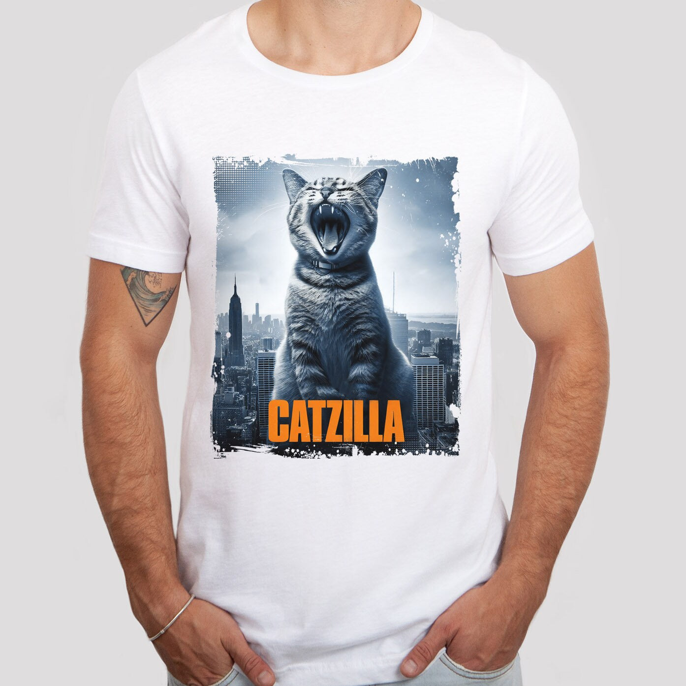 T-shirt drôle de chat Catzilla, T-shirt drôle de monstre de chat, tenue de propriétaire de chat, t-shirt cadeau amoureux des chats, t-shirt amusant de chat, t-shirt drôle de haut